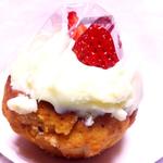 ヘーゼルナッツのカップケーキ(ターブル・オギノ)