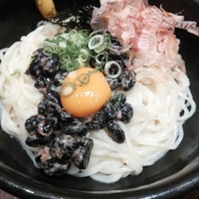 丹波黒豆 納豆のおうどん(おいしいおうどん つるとんたん BIS TOKYO)