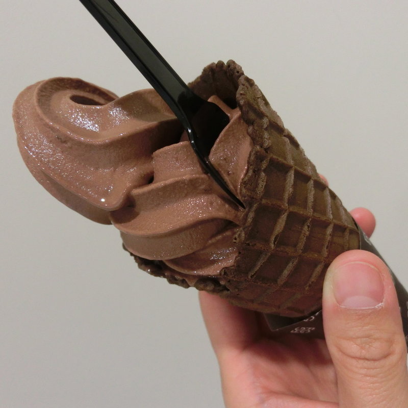 チョコソフト(ファブリス・ジロット あべのハルカス近鉄店)