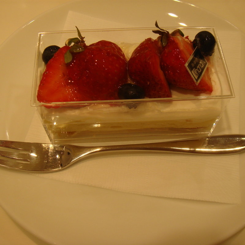 いちごトライフル(hanafru 近鉄あべのハルカス店)
