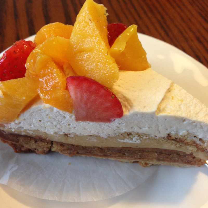 苺とマンゴーのタルト(STYLE'S CAKES & CO.)