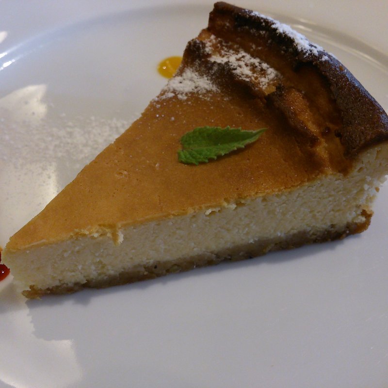ベイクドチーズケーキ(麹町カフェ （コウジマチカフェ）)