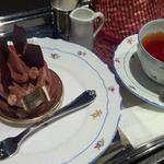 ポワブル ショコラ　(サロン・ド・テ オ・グルニエ・ドール （Salon de The AU GRENIER D'OR）)