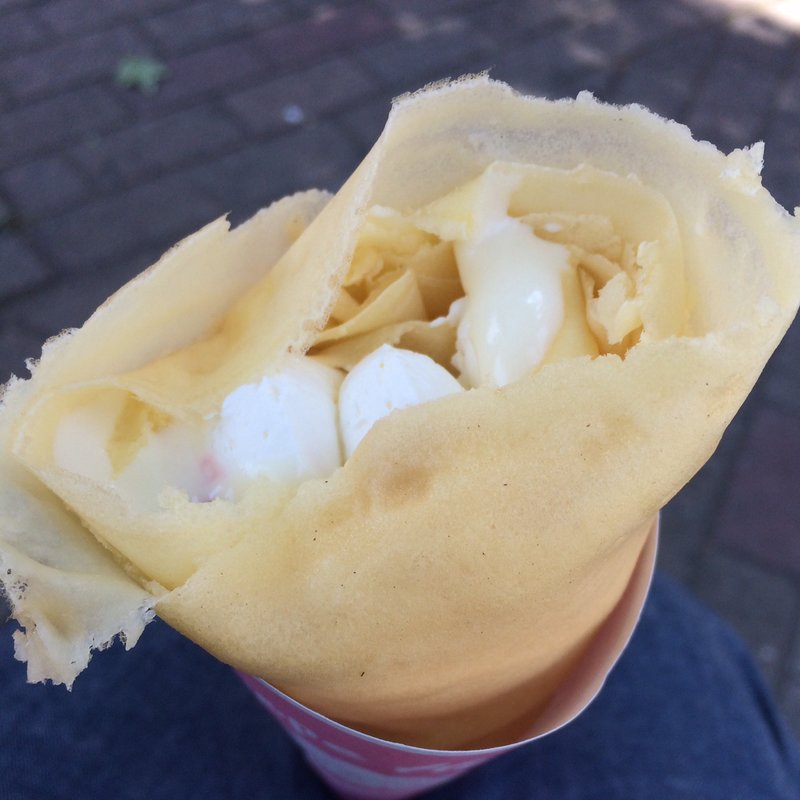 いちご生レアチーズ(クレープサンク (crepe cinq))