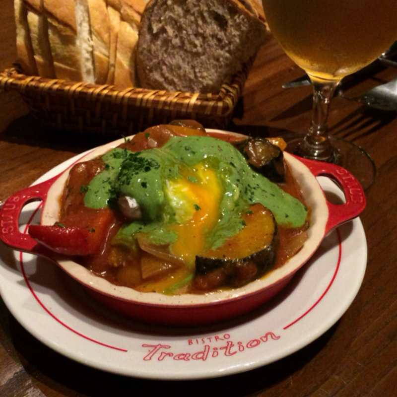 夏野菜のラタトゥイユ ポーチドエッグ添え(ビストロ トラディシオン)
