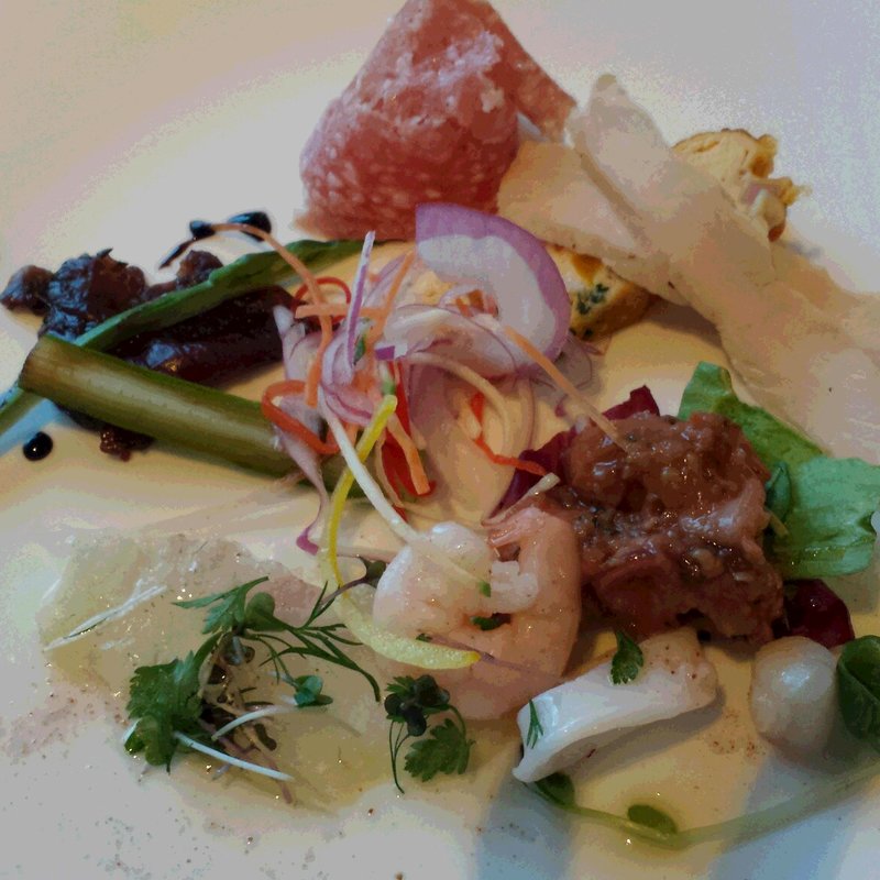 前菜の盛り合わせ(ピッツォランテ スパッカ ナポリ （Pizzo Rante Spacca Napoli）)