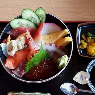 海鮮丼定食(龍宮城スパホテル三日月 )