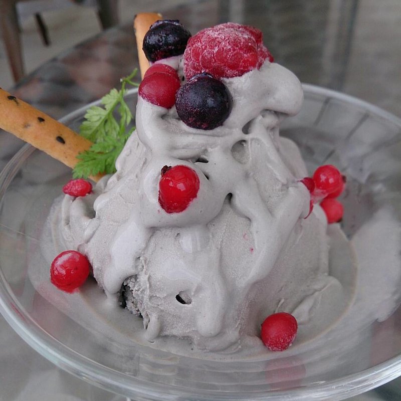 黒ゴマジェラートセット(ルナカフェ モザイクモール港北店 （Luna cafe）)