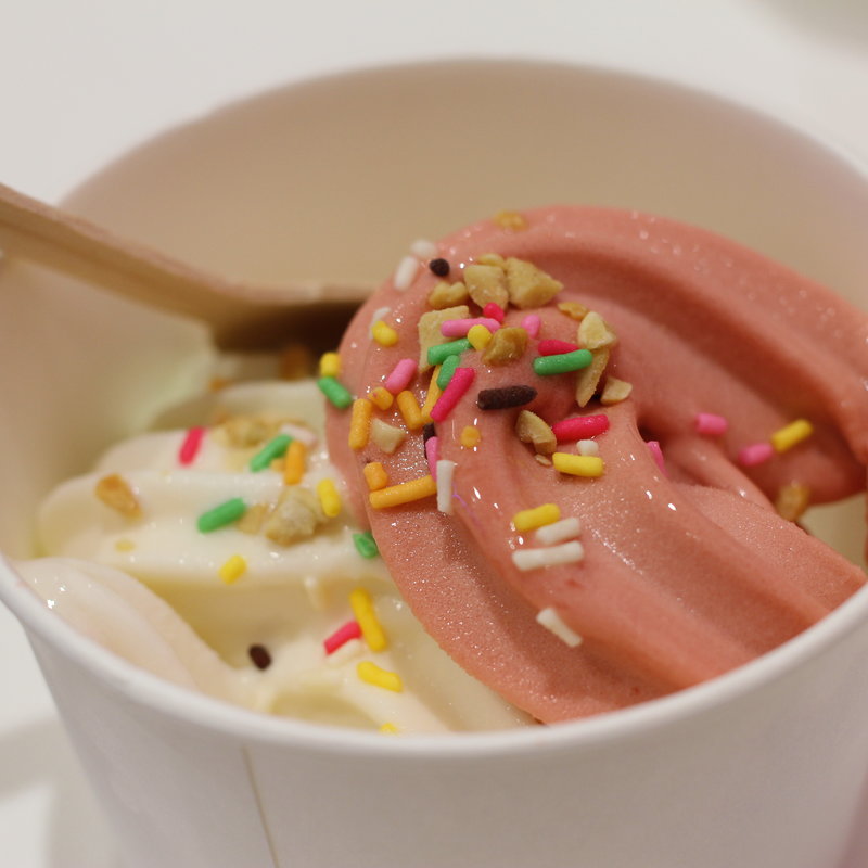 フローズンヨーグルト(Mix Berry)