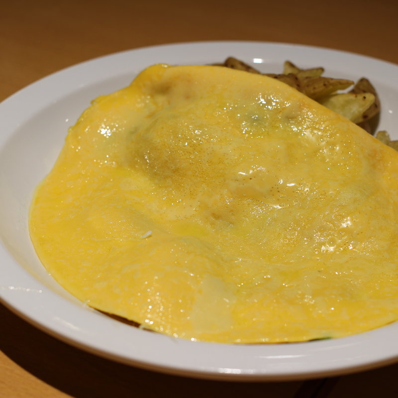 ホウレンソウとマッシュルームのオムレツ(Eggs 'n Things 横浜山下公園店)