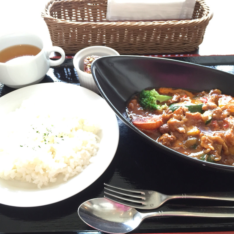 BMCスペシャル 牛筋煮込みハンバーグセット (BLEND MEISTER CAFE)