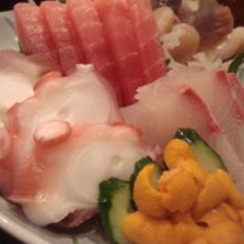 お刺身の盛り合わせ(Abuja 阿武茶)