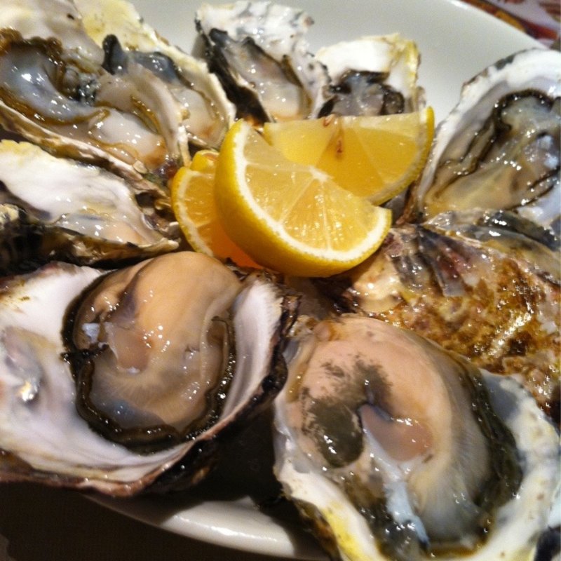 旬の生牡蠣8ピースプレート( フィッシュ＆オイスターバー 西武渋谷店)