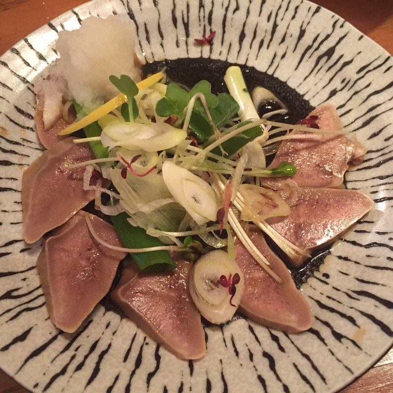 豚タンの土佐造り(酒友龍馬)