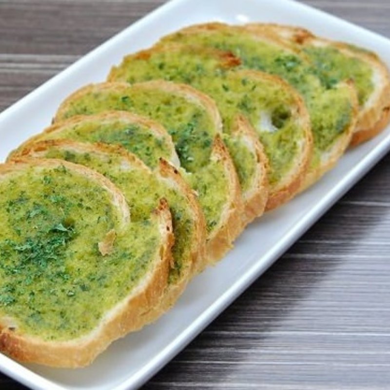 エスカルゴのガーリックトースト(トコトコ )