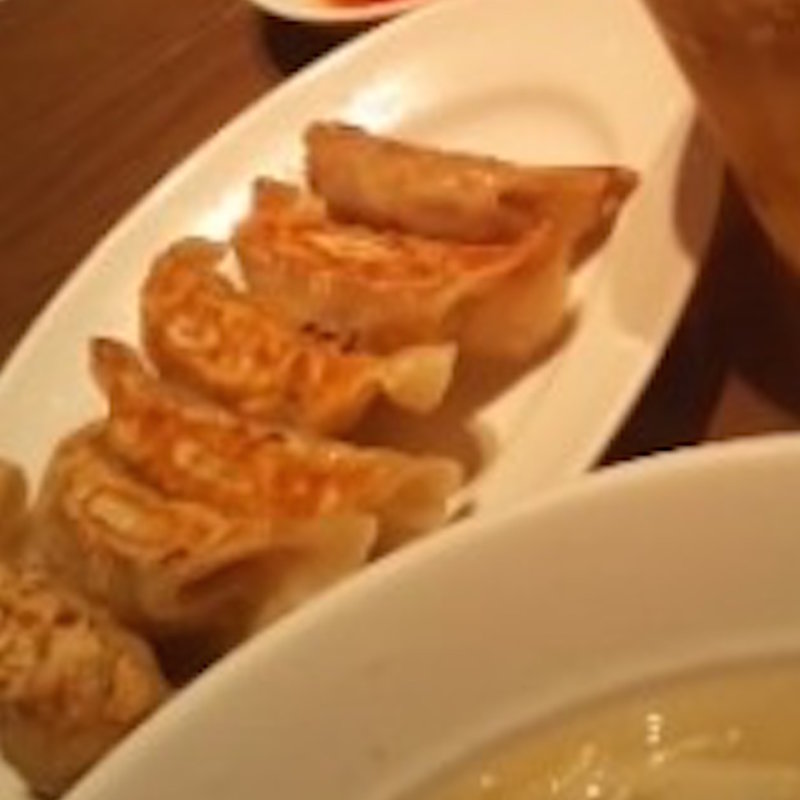 スタンダード焼き餃子(上海バール)