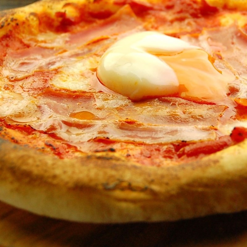 ベーコンと半熟卵のビスマルク(トコトコ )