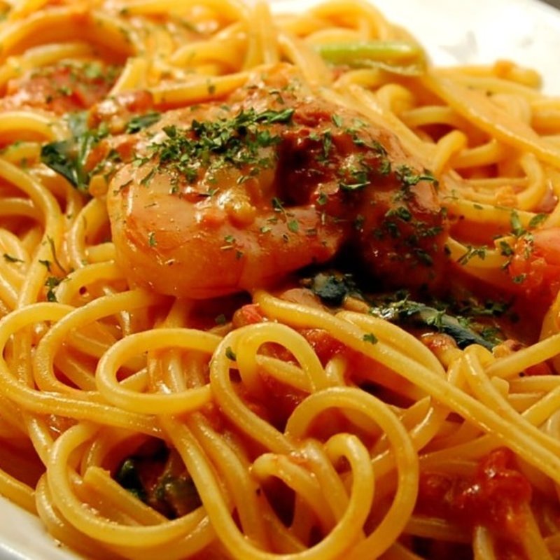 海老とほうれん草のトマトクリームパスタ(トコトコ )