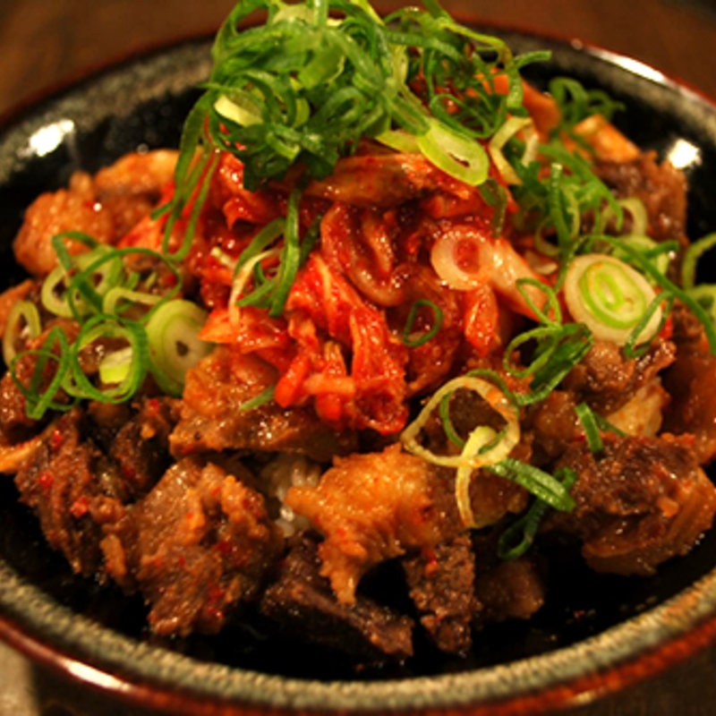 牛すじキムチ丼(らーめん2国 お初天神店)