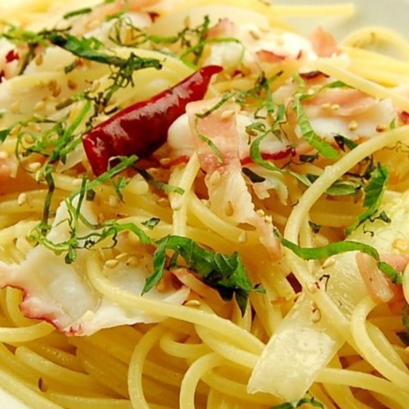 ベーコンとタコのペペロンチーノ(トコトコ )