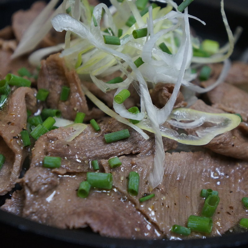 牛タンの鉄板焼き(串じまん （くしじまん）)