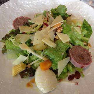 女性必見！池尻大橋で食べれる野菜たっぷりサラダ特集！