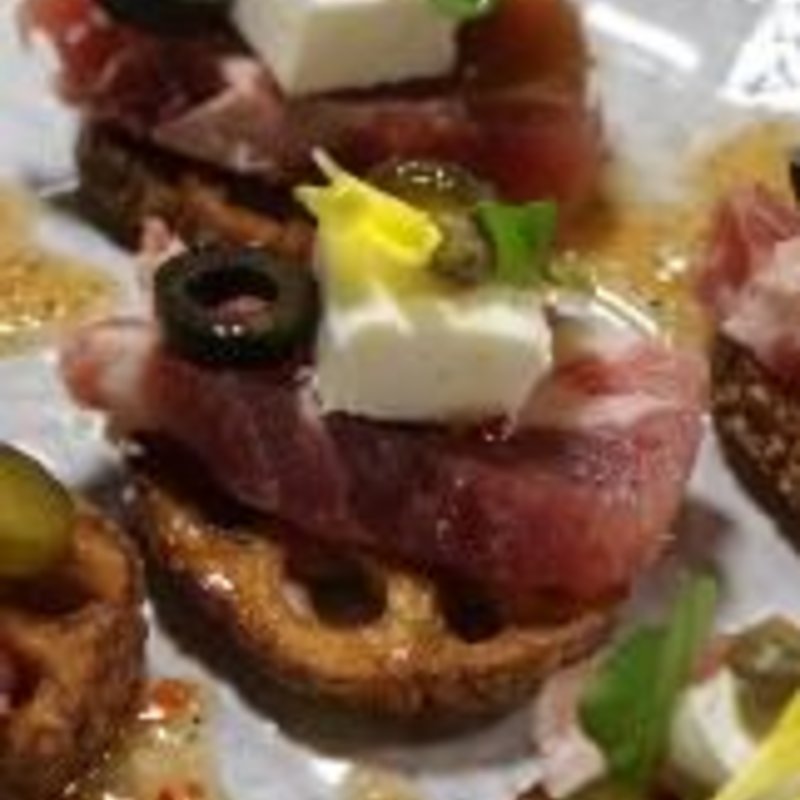 生ハムとクリームチーズのれんこんカナッペ(れんこん)