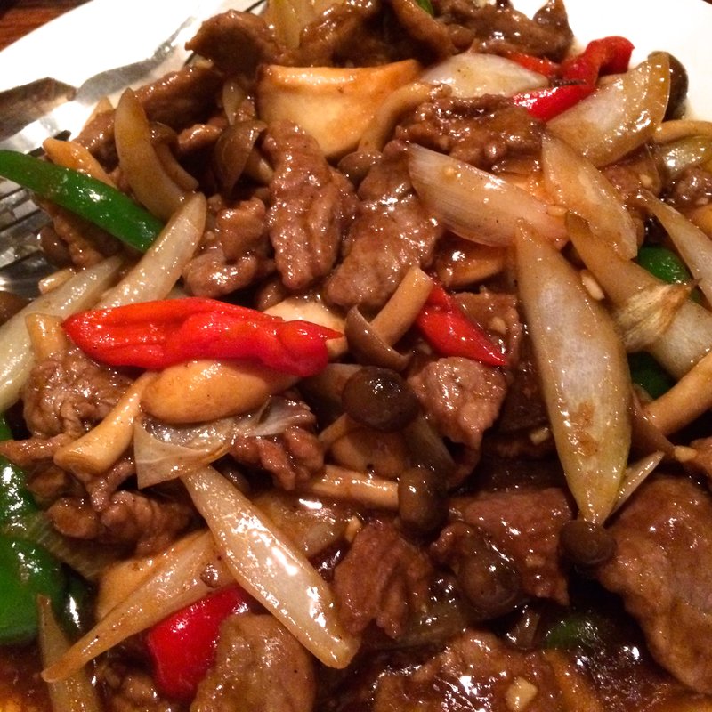 牛肉ときのこのオイスターソース炒め(媽媽厨房)