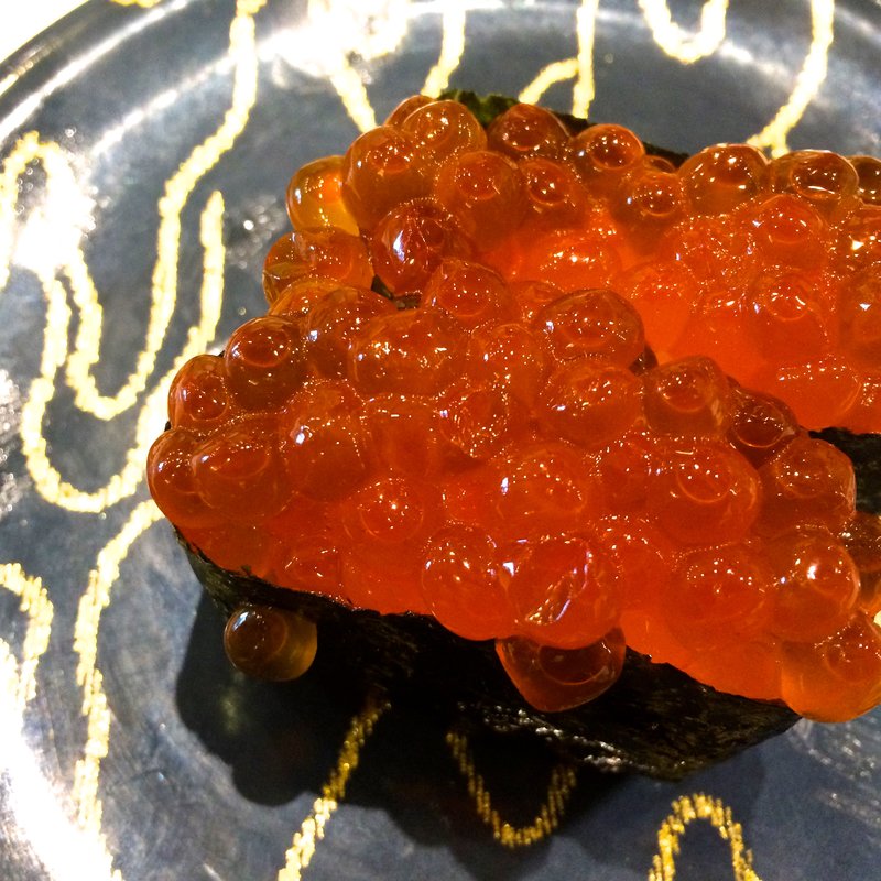 いくら軍艦(がってん寿司 新宿西落合店)