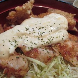 鶏南蛮丼定食(ヤマハチ商店 茶屋町店 （やまはちしょうてん）)