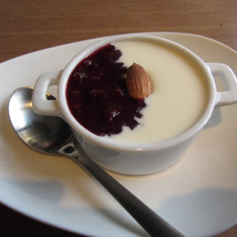 デザートの豆腐のレアチーズ(薪窯焼きぴざ屋ぱお)