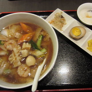 五目タン麺定食(多謝)