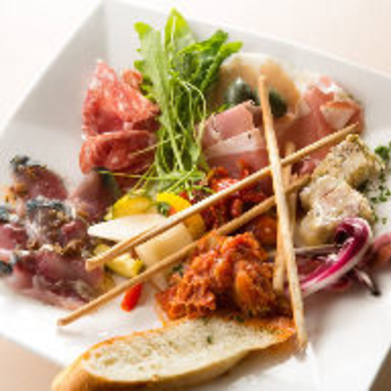 アンティパストミスト(ラ・アーニー・マリス)