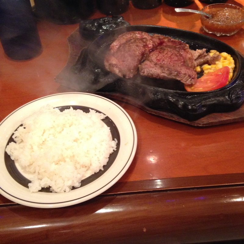 肩ロースステーキ300g(ルナ・ロッサ)