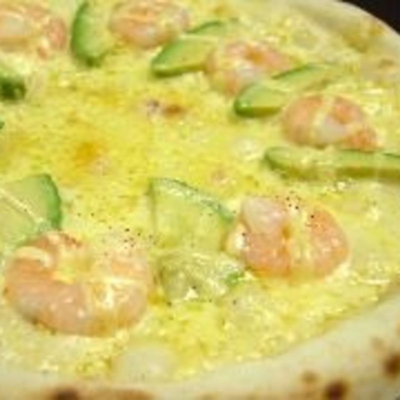 海老とアボカドのピッツァ(生ハム食べ放題のお店イタリアンバルCafeMiele)