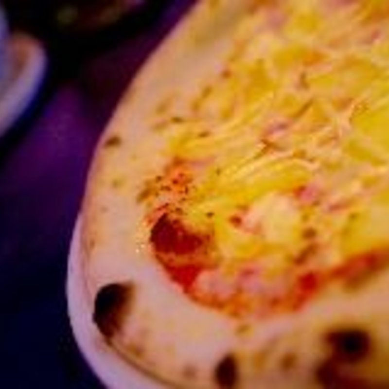 ジャガイモと明太マヨのピッツァ(生ハム食べ放題のお店イタリアンバルCafeMiele)