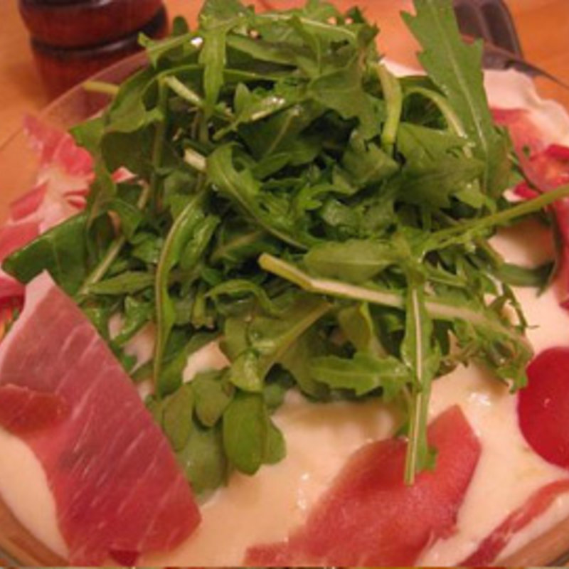 ポテト　生ハム　ルッコラの冷製パスタ(ヴィスコンティ)