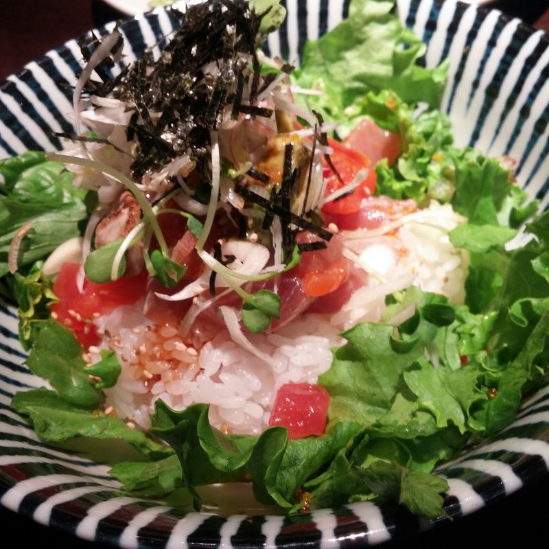 サーモン、マグロ、アボカドのヘルシー丼(kawara CAFÉ)