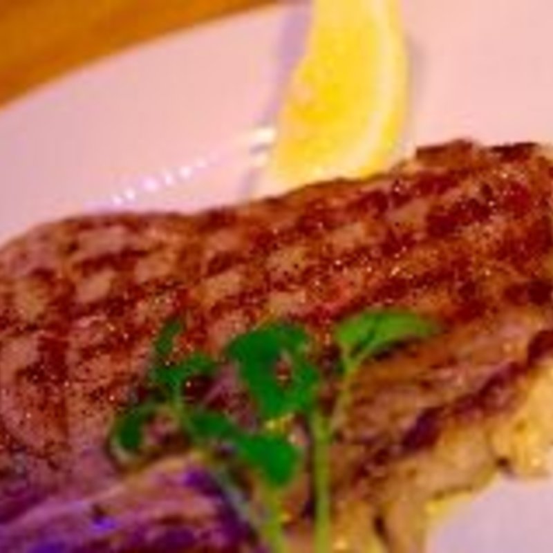 Tボーンステーキ(生ハム食べ放題のお店イタリアンバルCafeMiele)