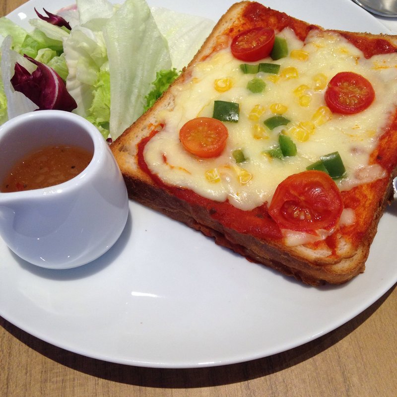 ピザトーストランチ