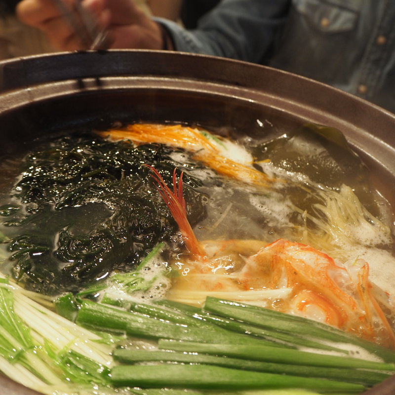 黒藻もずくのしゃぶしゃぶ(魚旬 浜松町店)