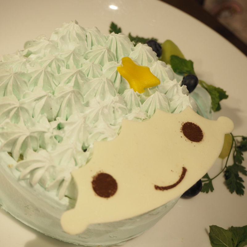 あなたは誰とお祝いする？ふわふわショートケーキ 　キキ(THE GUEST （ザ ゲスト）)