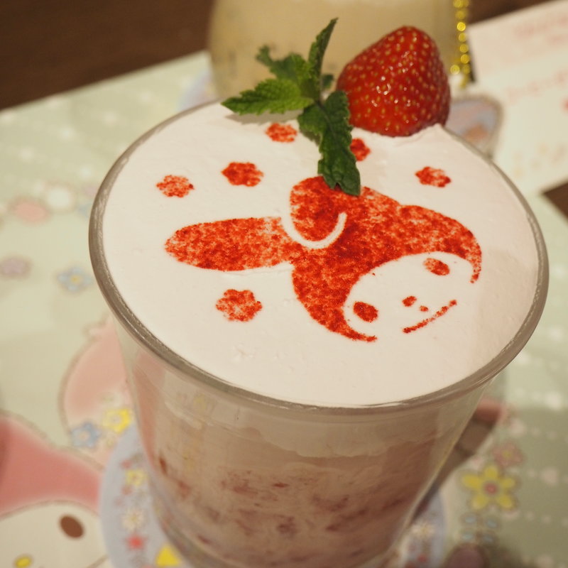 マイメロディのイチゴミルク(THE GUEST （ザ ゲスト）)