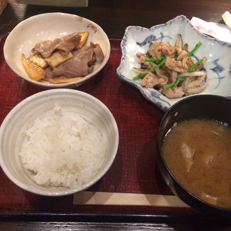 ランチ生姜焼き(うしのほね あなざ )