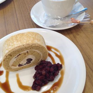 黒糖ロールケーキ(アトリエ カフェ キラリト ギンザ （ATELIER CAFE）)