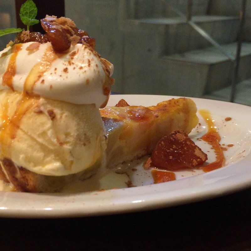 アップルパイノルマンディ(三宿の寿司 えん)