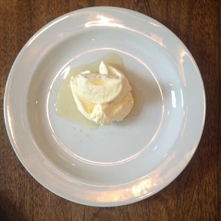 レアチーズ(カフエマメヒコ 三軒茶屋店)