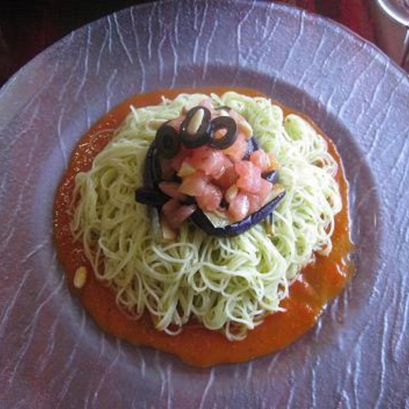 トマトとなすの冷製パスタバジル風味(レストランシロー)