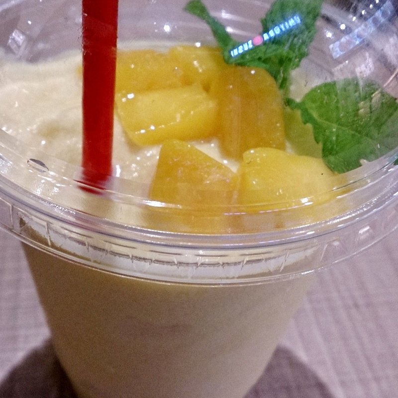 マンゴースムージー（果肉入り）(ハワイアン　パンケーキファクトリー　イオンモール多摩平の森店)