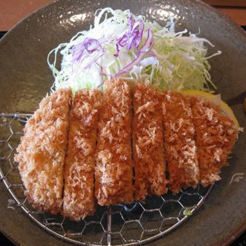 やまと豚ロースカツ定食　大200g(とんかつとんQ 成田ニュータウン店)